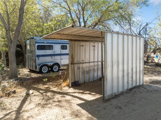19976 Cornelian, Apple Valley, California 92308