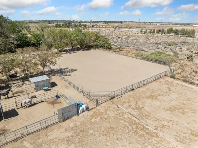 19976 Cornelian, Apple Valley, California 92308