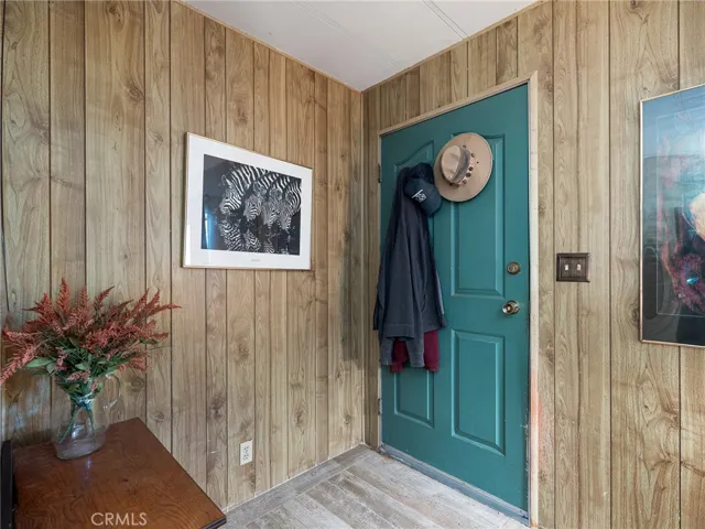 19976 Cornelian, Apple Valley, California 92308