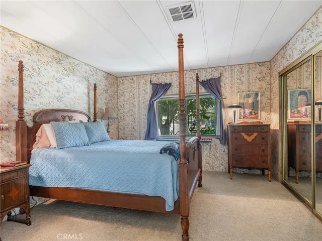 19976 Cornelian, Apple Valley, California 92308