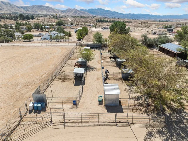 19976 Cornelian, Apple Valley, California 92308