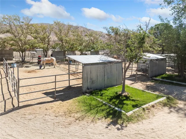 19976 Cornelian, Apple Valley, California 92308