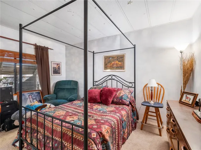 19976 Cornelian, Apple Valley, California 92308