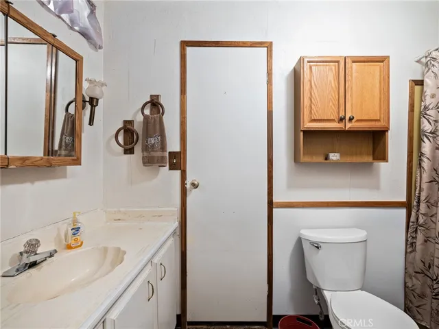 19976 Cornelian, Apple Valley, California 92308