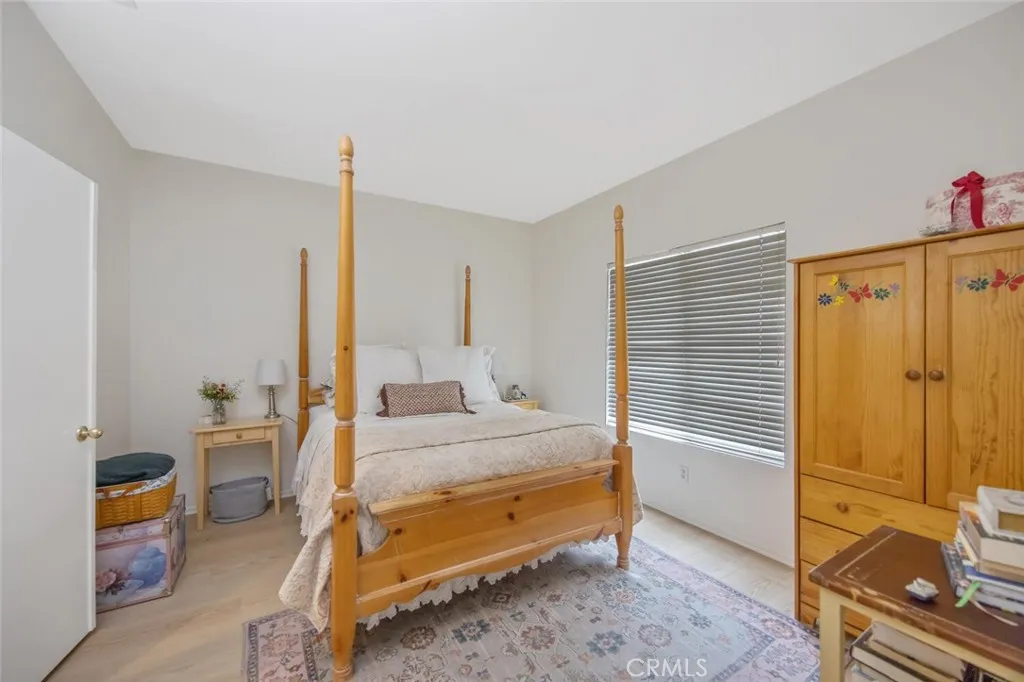27879 Skycrest Circle, Valencia, California 91354 home-pic-19