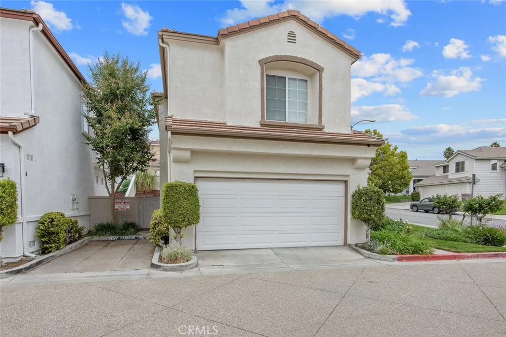 27879 Skycrest Circle, Valencia, California 91354 home-pic-3