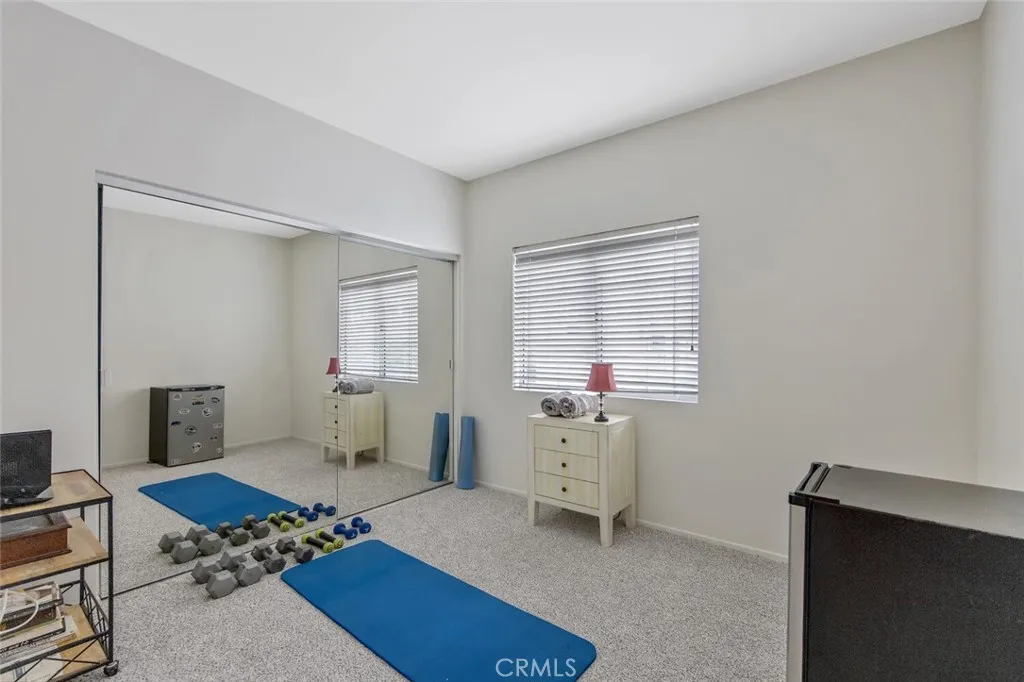 27879 Skycrest Circle, Valencia, California 91354 home-pic-21