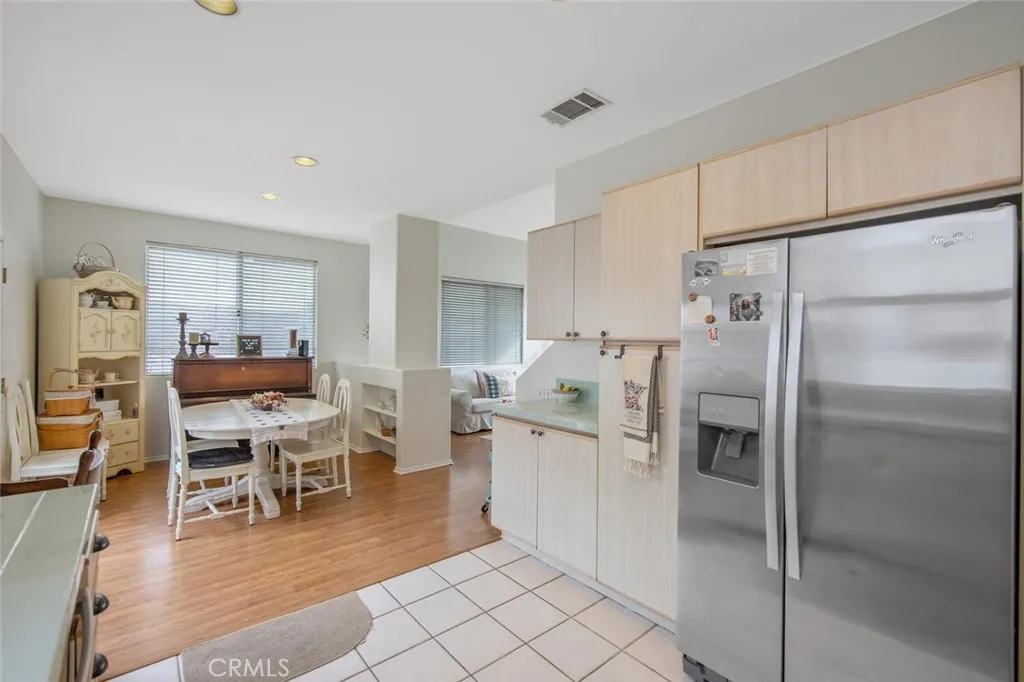 27879 Skycrest Circle, Valencia, California 91354 home-pic-18