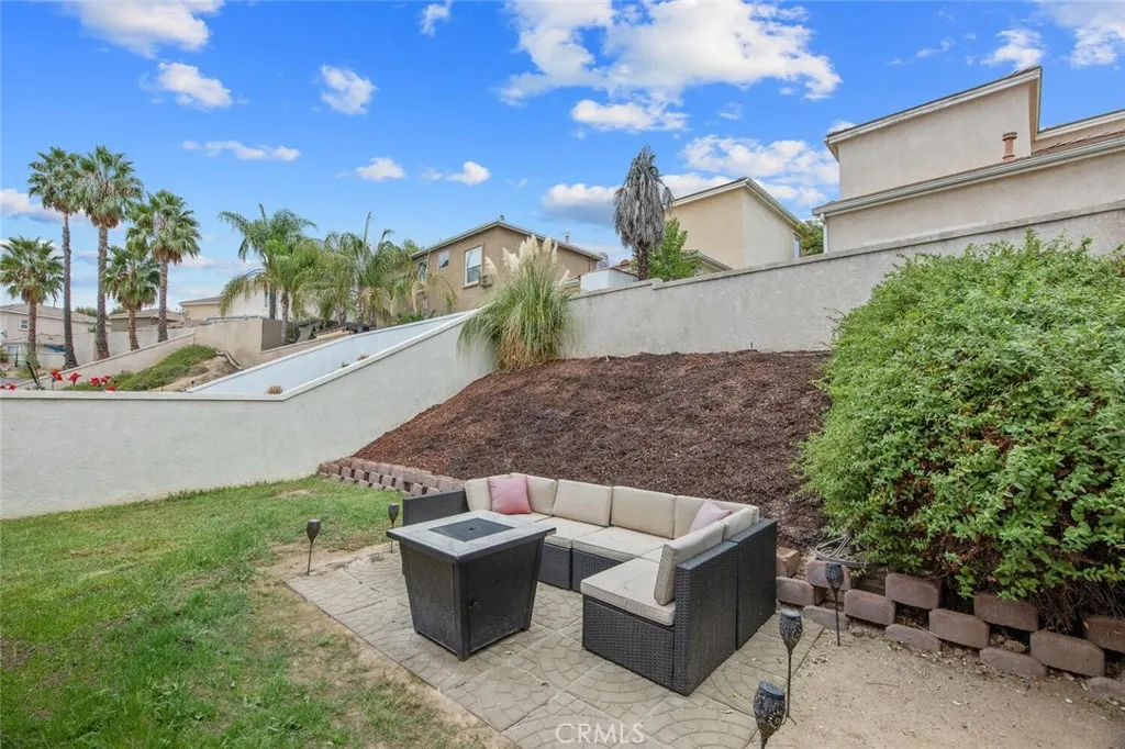 27879 Skycrest Circle, Valencia, California 91354 home-pic-27