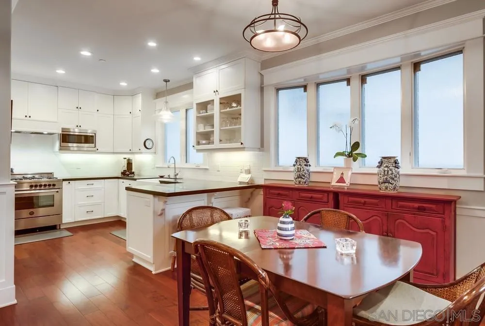 240 B Avenue, Coronado, California 92118 home-pic-17