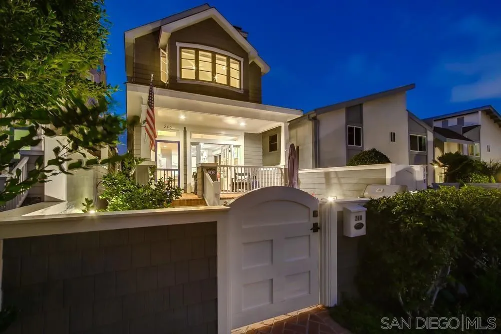 240 B Avenue, Coronado, California 92118 home-pic-0