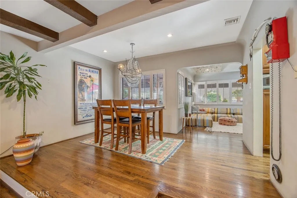 10441 Bloomfield, Toluca Lake, California 91602 home-pic-29