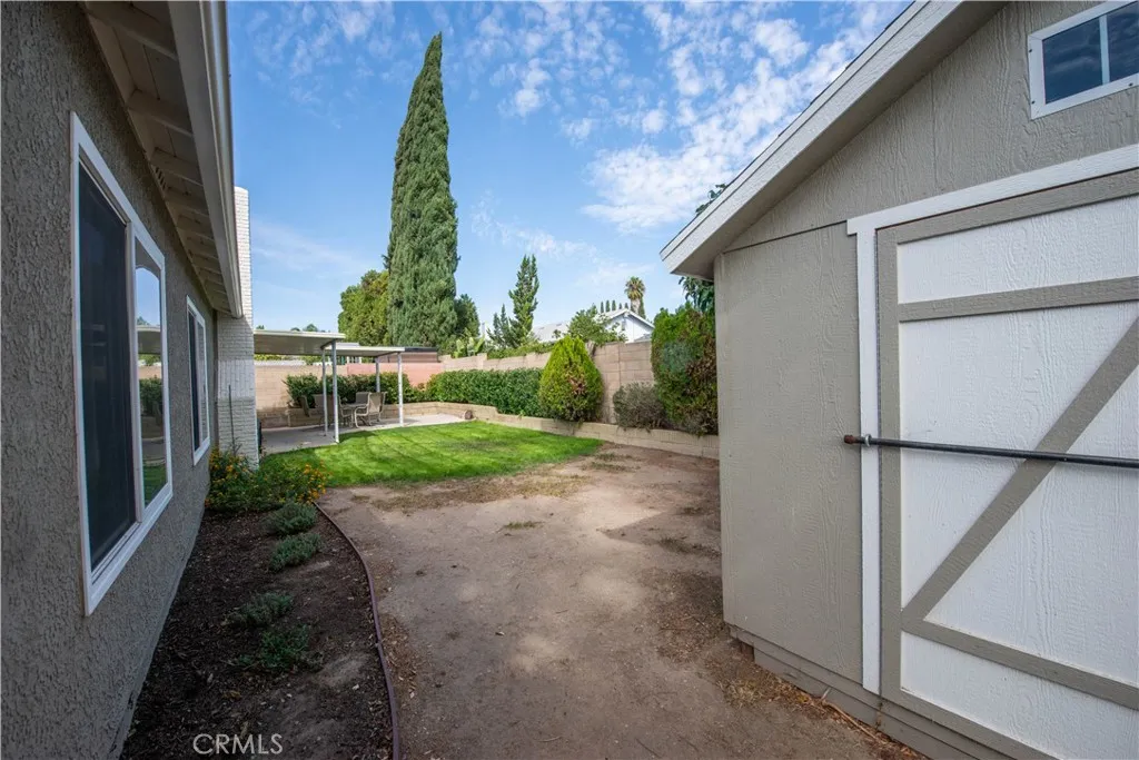 2204 2204 N Marter, Simi Valley, California 93065 home-pic-22