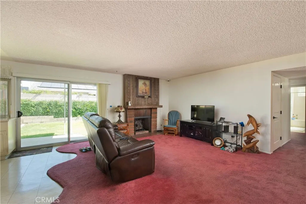 2204 2204 N Marter, Simi Valley, California 93065 home-pic-9