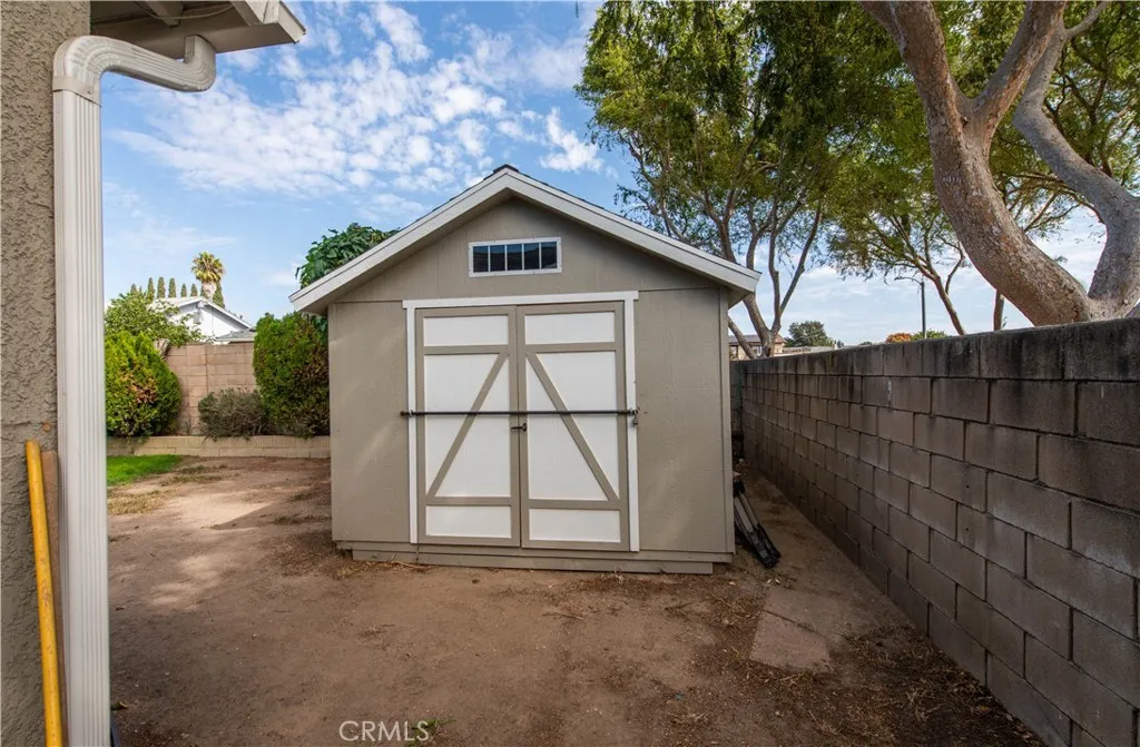 2204 2204 N Marter, Simi Valley, California 93065 home-pic-21