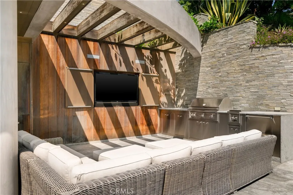 32181 Coast Highway, Laguna Beach, California 92651 home-pic-18