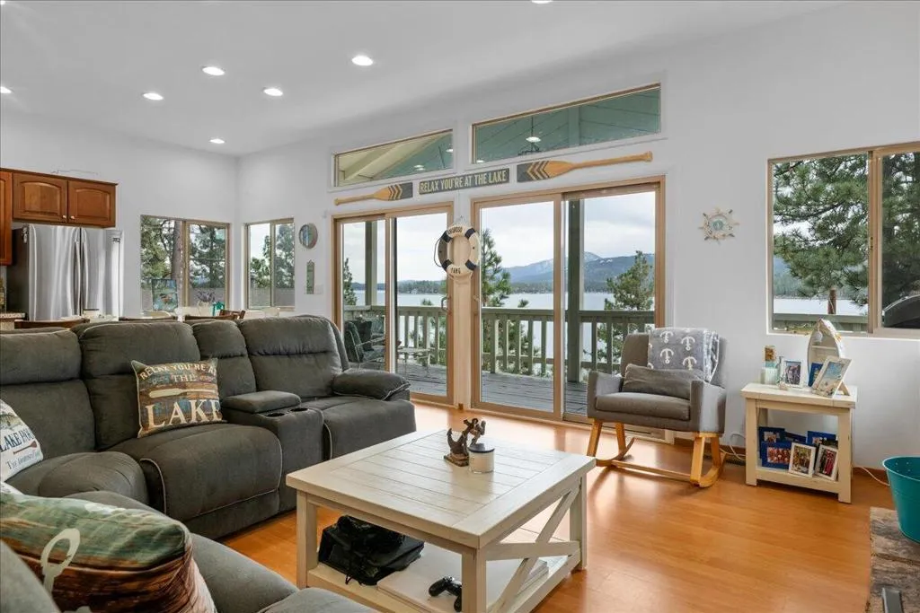 38634 N Shore Drive, Fawnskin, California 92333 home-pic-21