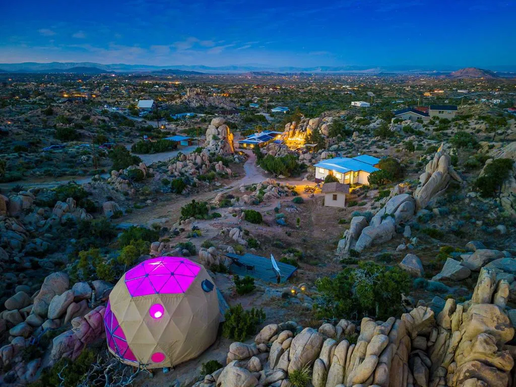 5845 Cholla Avenue, Yucca Valley, California 92284 home-pic-1