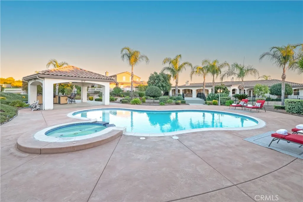 17842 Wildwood Creek Road, Riverside, California 92504 home-pic-56