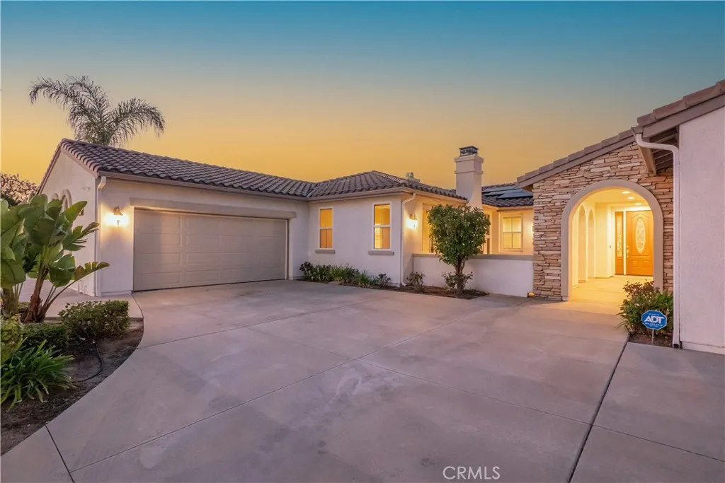 17842 Wildwood Creek Road, Riverside, California 92504 home-pic-10