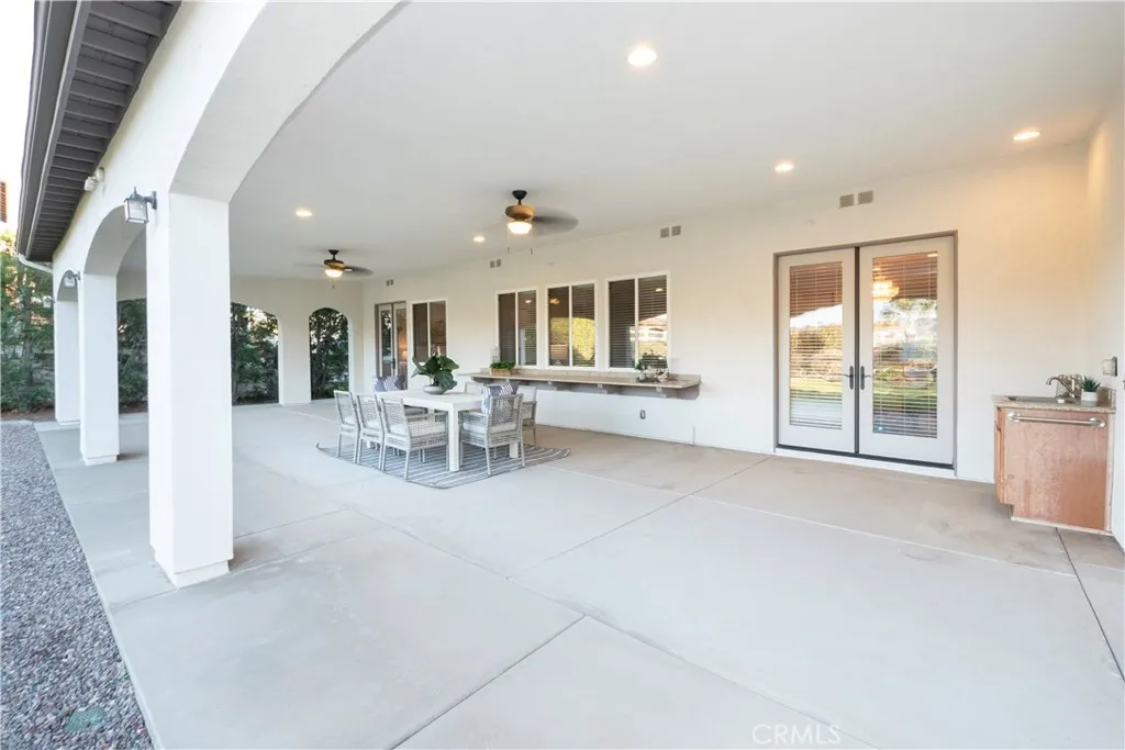 17842 Wildwood Creek Road, Riverside, California 92504 home-pic-52