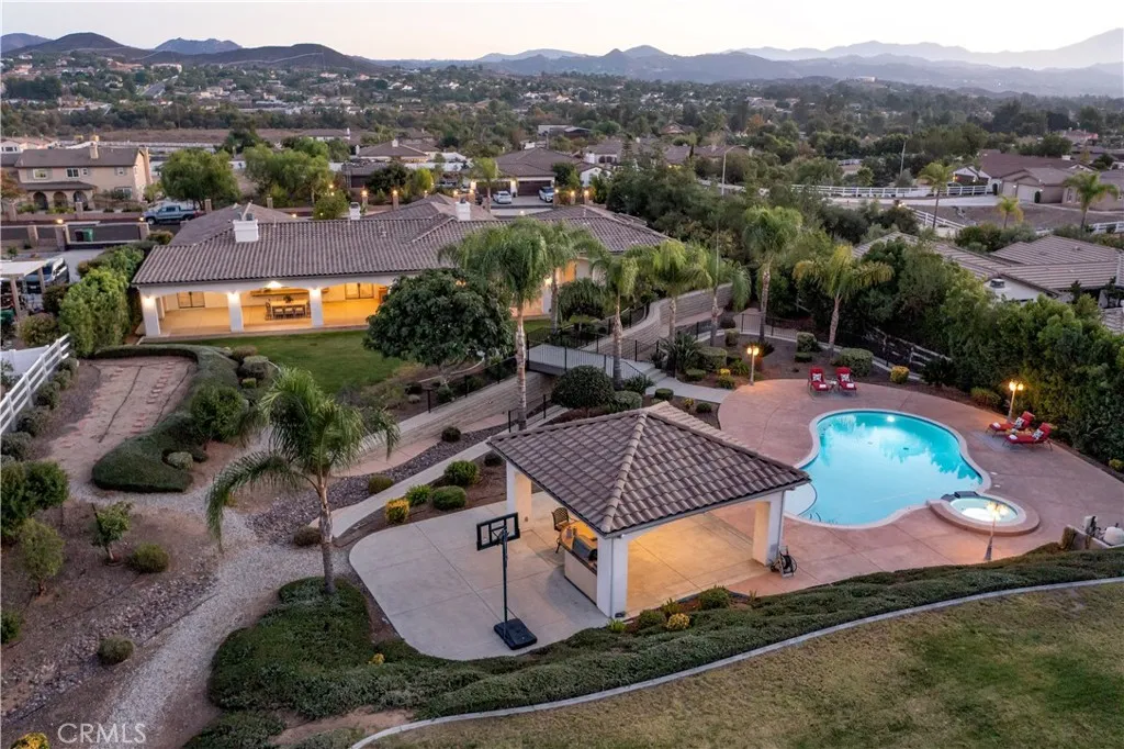 17842 Wildwood Creek Road, Riverside, California 92504 home-pic-70