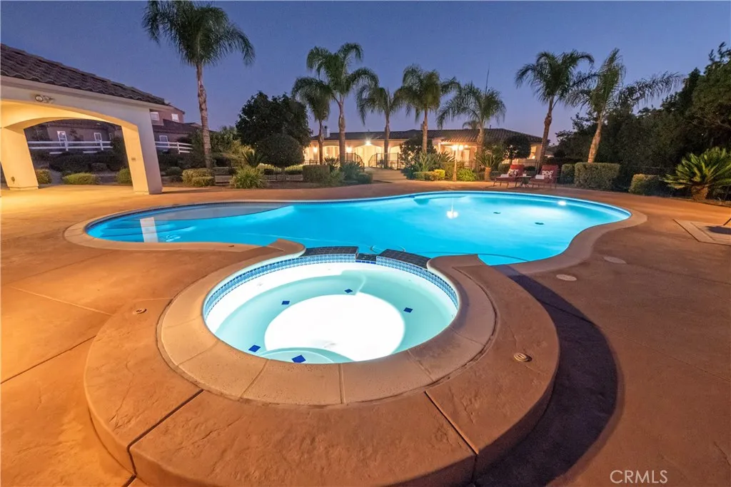 17842 Wildwood Creek Road, Riverside, California 92504 home-pic-62
