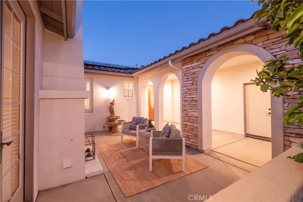 17842 Wildwood Creek Road, Riverside, California 92504 home-pic-14