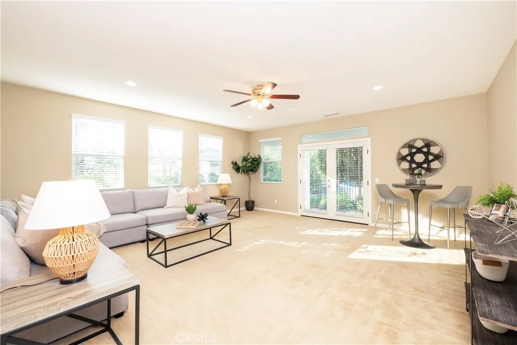 17842 Wildwood Creek Road, Riverside, California 92504 home-pic-33