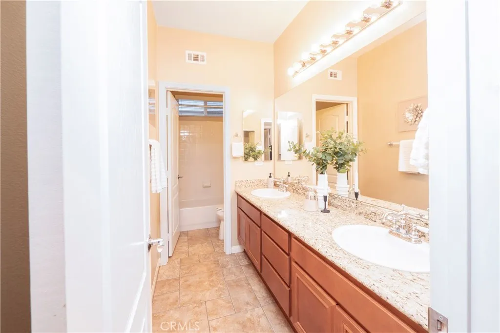 17842 Wildwood Creek Road, Riverside, California 92504 home-pic-50