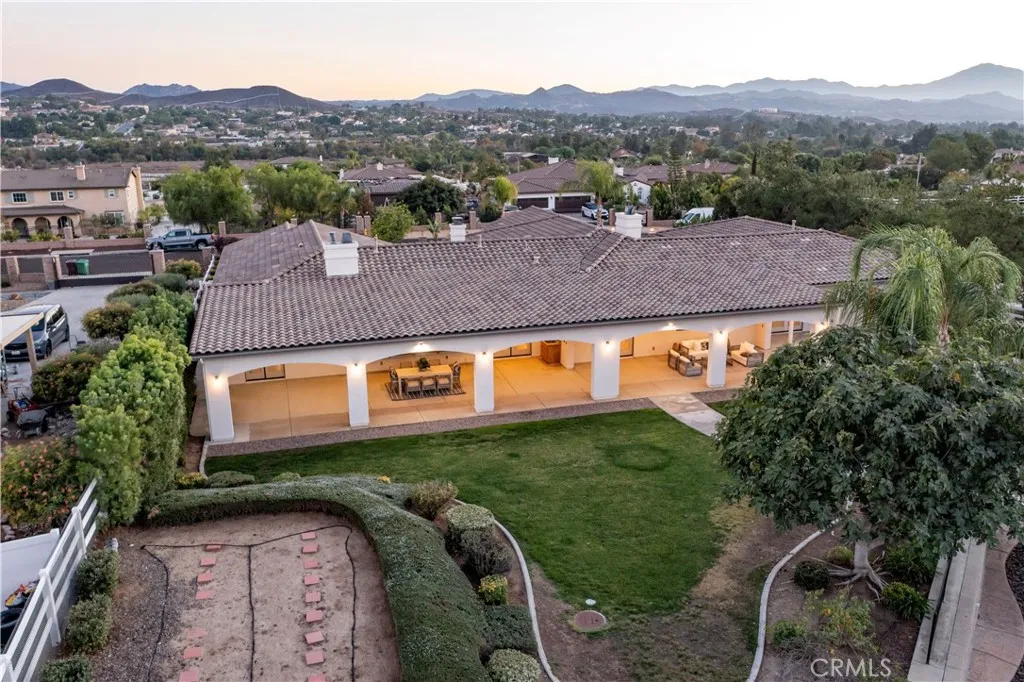 17842 Wildwood Creek Road, Riverside, California 92504 home-pic-61