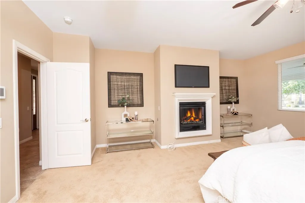 17842 Wildwood Creek Road, Riverside, California 92504 home-pic-38