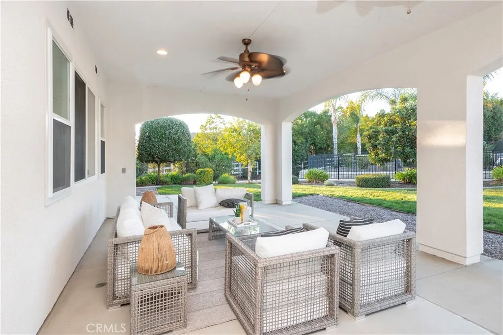 17842 Wildwood Creek Road, Riverside, California 92504 home-pic-53