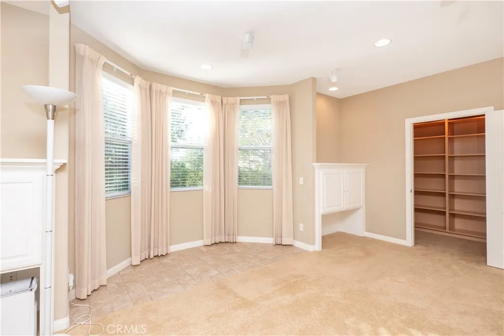 17842 Wildwood Creek Road, Riverside, California 92504 home-pic-47