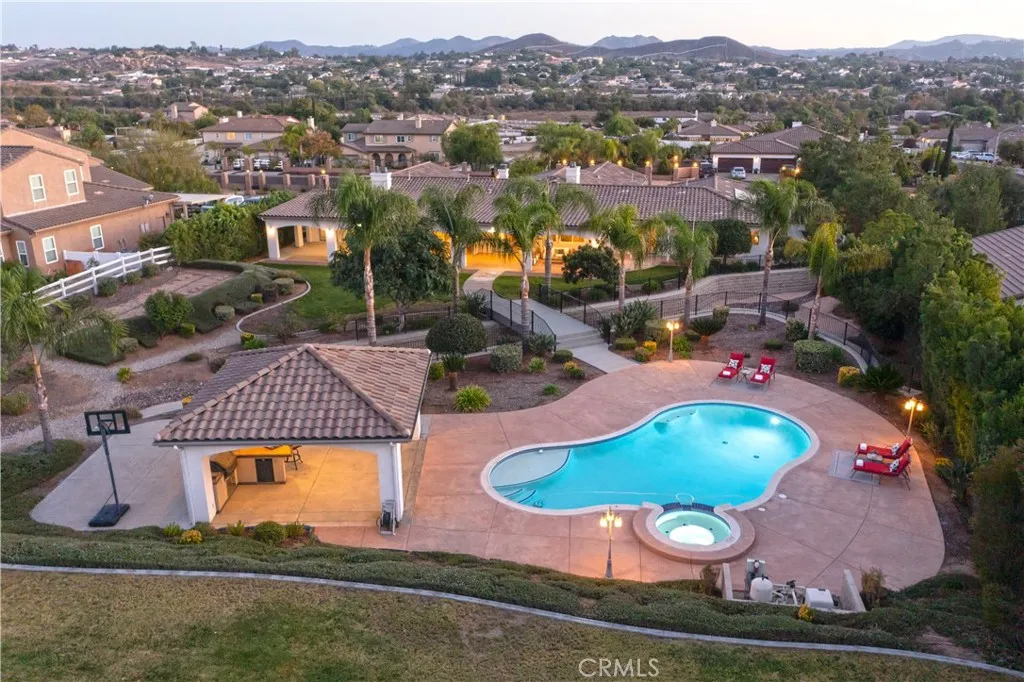 17842 Wildwood Creek Road, Riverside, California 92504 home-pic-69