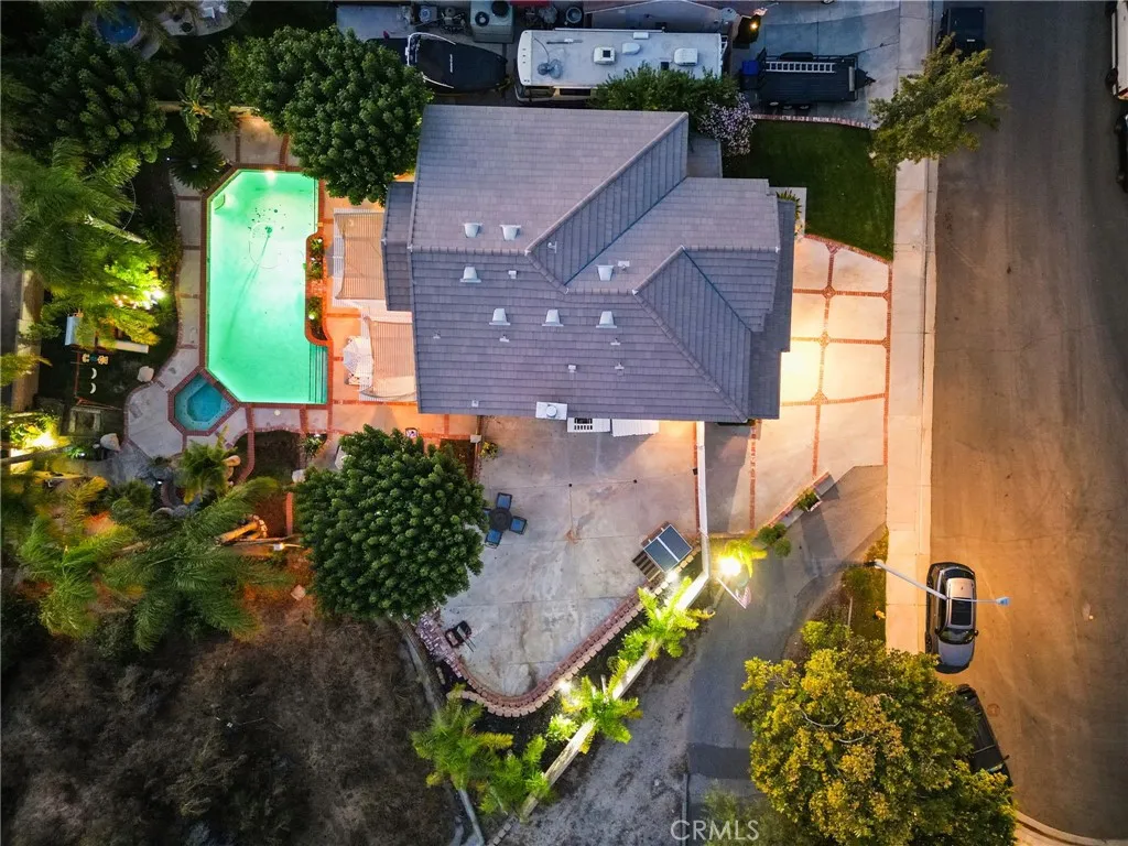 30411 Vineyard, Castaic, California 91384 home-pic-2