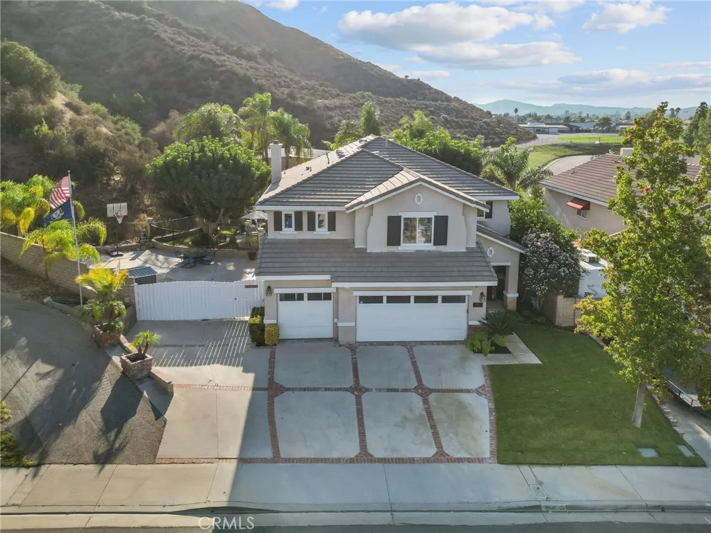 30411 Vineyard, Castaic, California 91384 home-pic-1