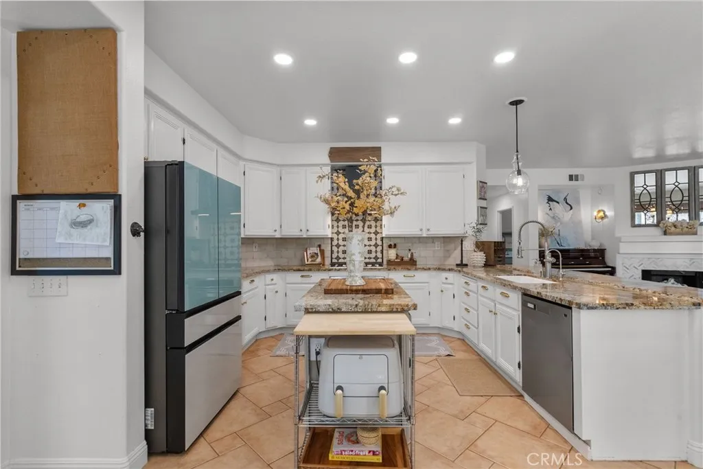 30411 Vineyard, Castaic, California 91384 home-pic-21