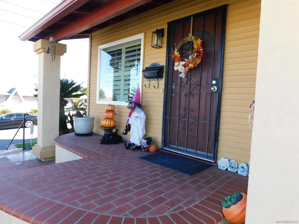 , El Cajon, California 92019 home-pic-1
