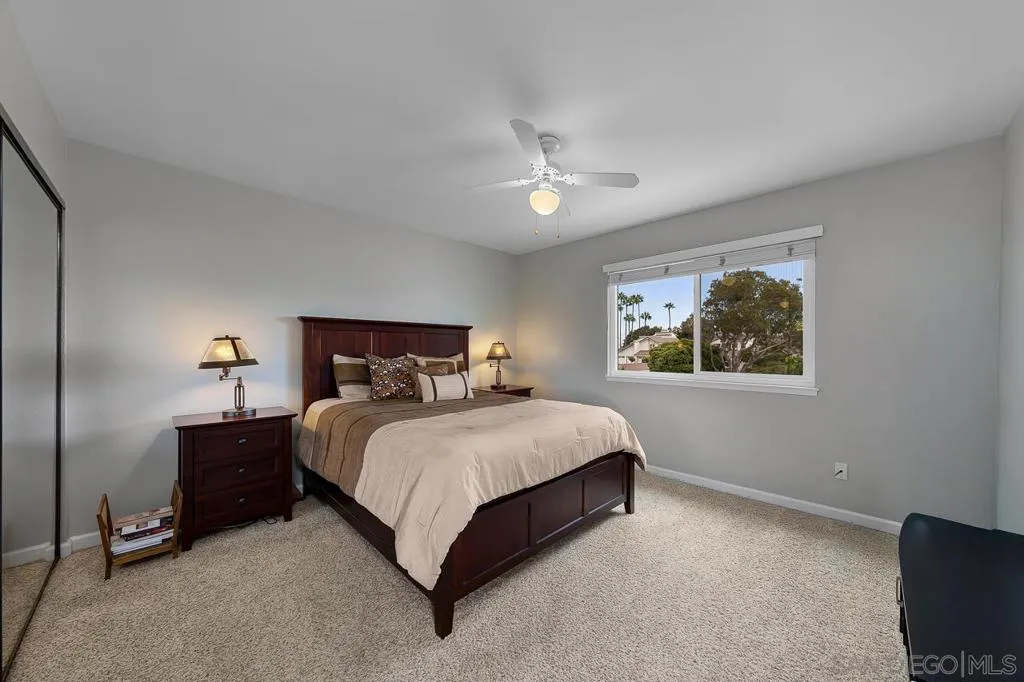 94 Kingston Ct W, Coronado, California 92118 home-pic-33