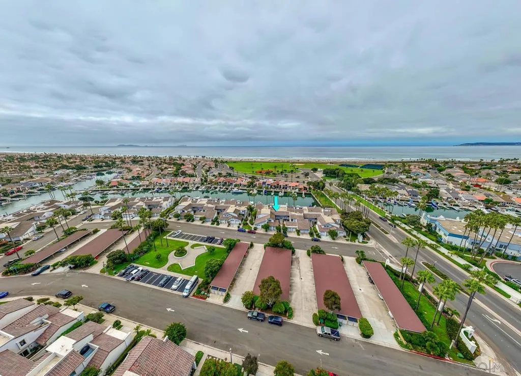 94 Kingston Ct W, Coronado, California 92118 home-pic-41