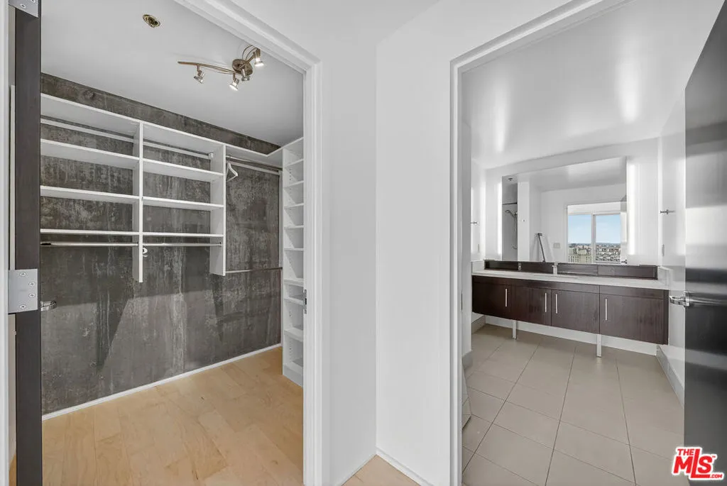 1100 S Hope Street 1501, Los Angeles, California 90015 home-pic-17