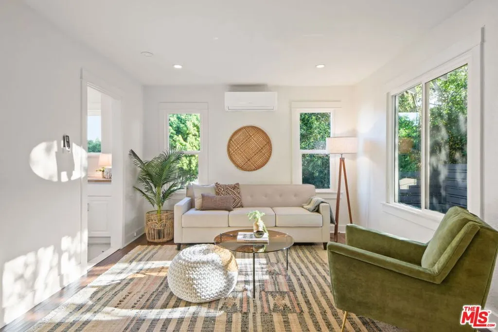 3908 Edison Walk, Los Angeles, California 90032 home-pic-3