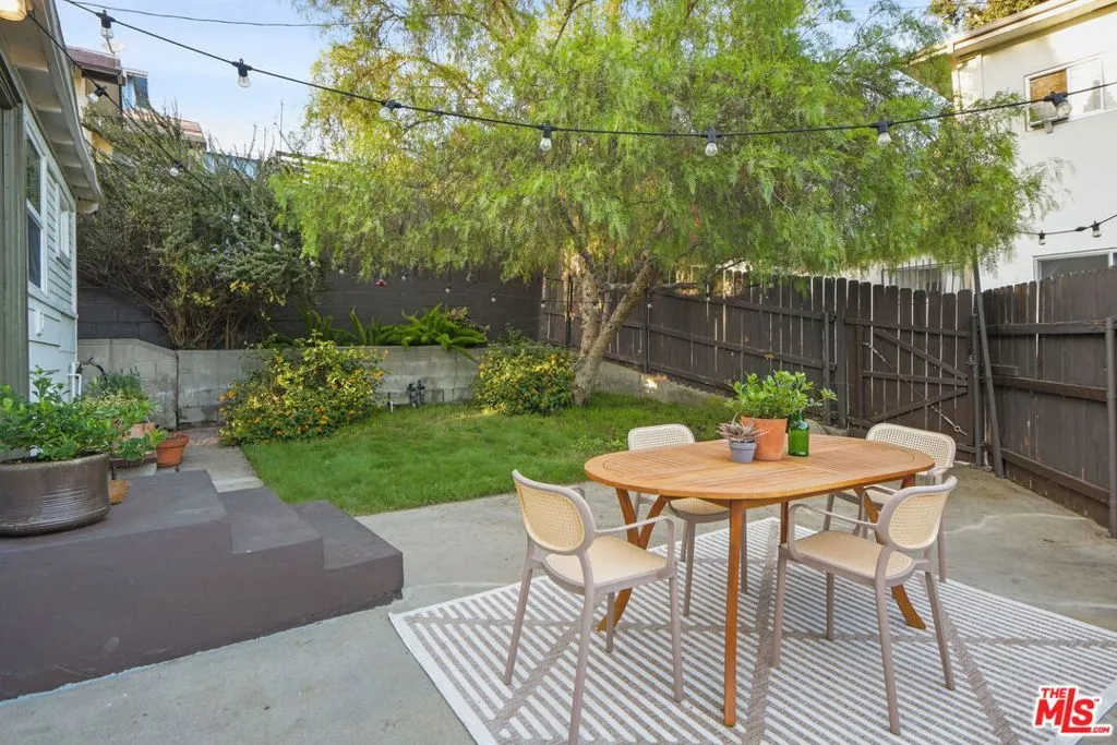 3908 Edison Walk, Los Angeles, California 90032 home-pic-24