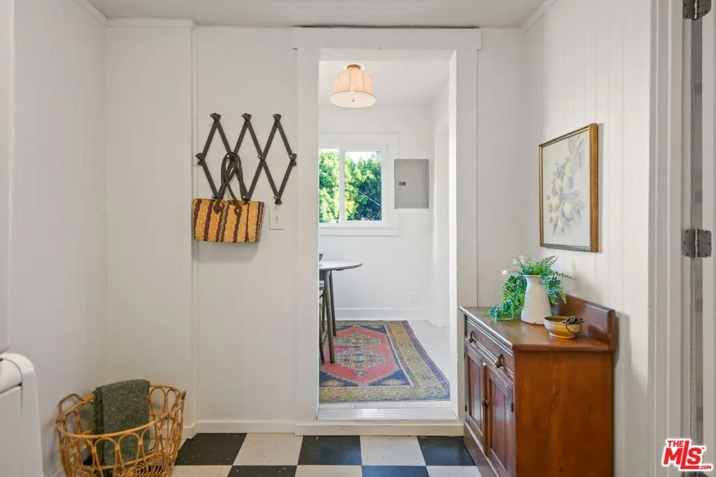 3908 Edison Walk, Los Angeles, California 90032 home-pic-22