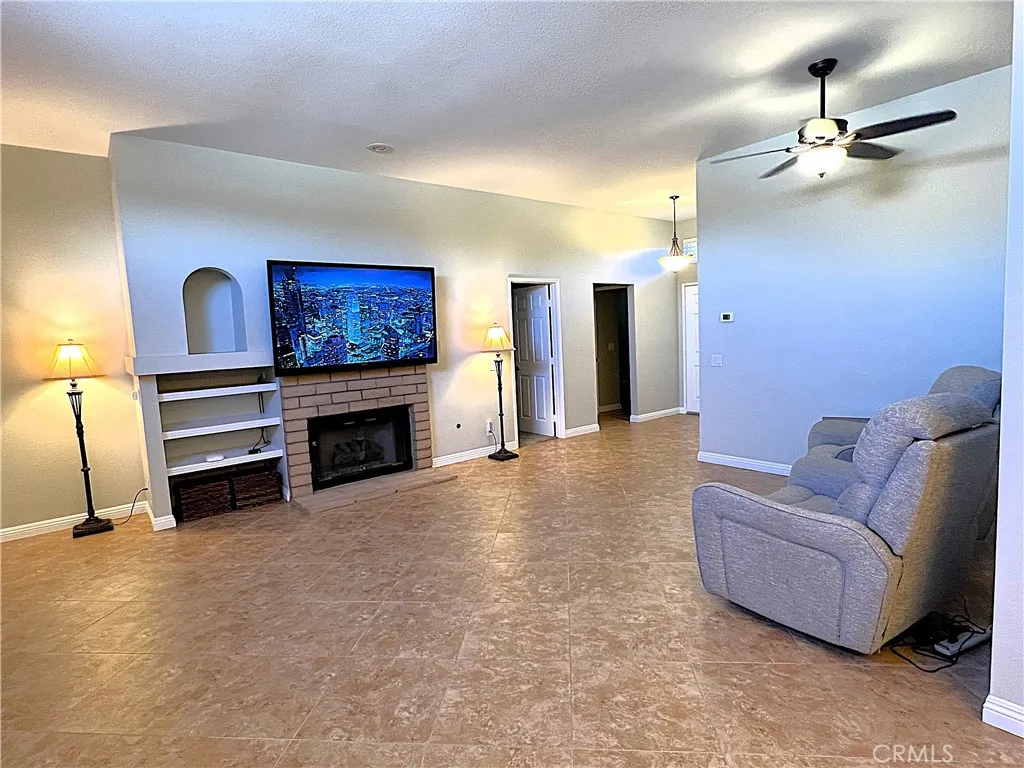 2682 Alegre, Hemet, California 92545 home-pic-19