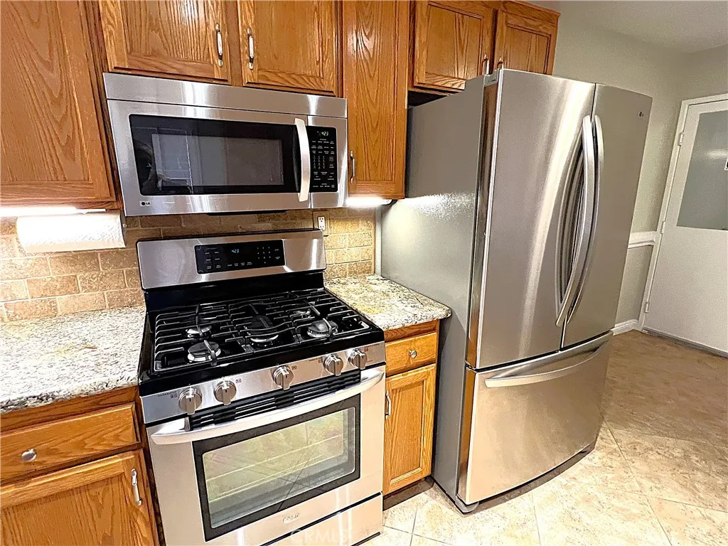 2682 Alegre, Hemet, California 92545 home-pic-34