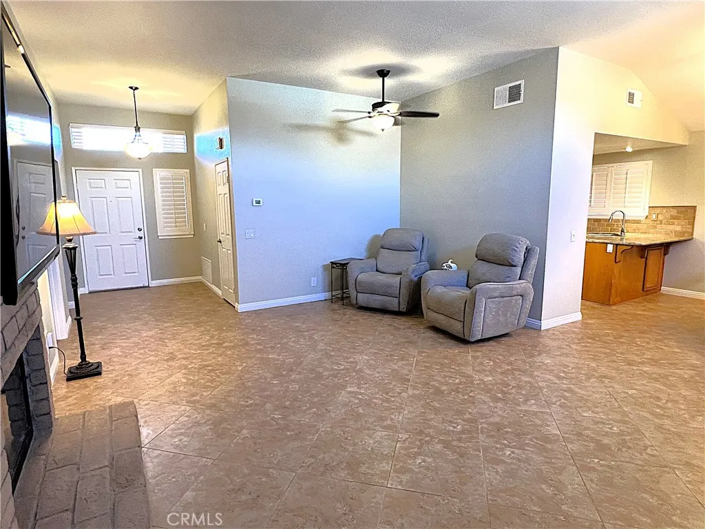 2682 Alegre, Hemet, California 92545 home-pic-17