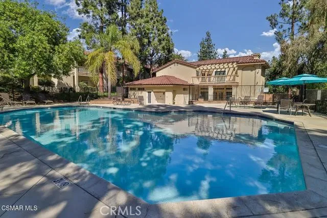 HOA POOL.