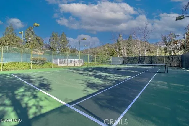 5837 Oak Bend 311, Oak Park, California 91377